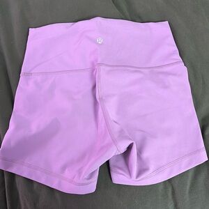EUC lululemon wunder train bike short 4” size 8